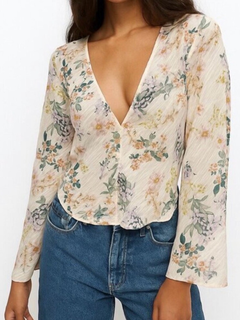 Zara Cream Quilted Floral V-Neck Blouse